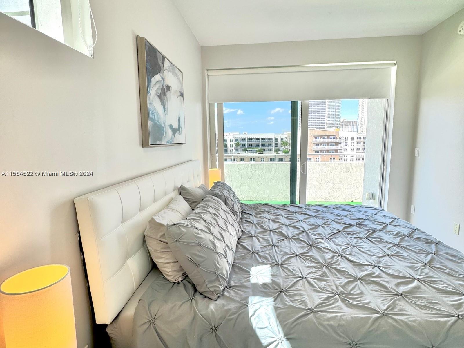 321 NE 26th St PH904, Miami, Florida 33137, 2 Bedrooms Bedrooms, ,2 BathroomsBathrooms,Residentiallease,For Rent,321 NE 26th St PH904,A11564522