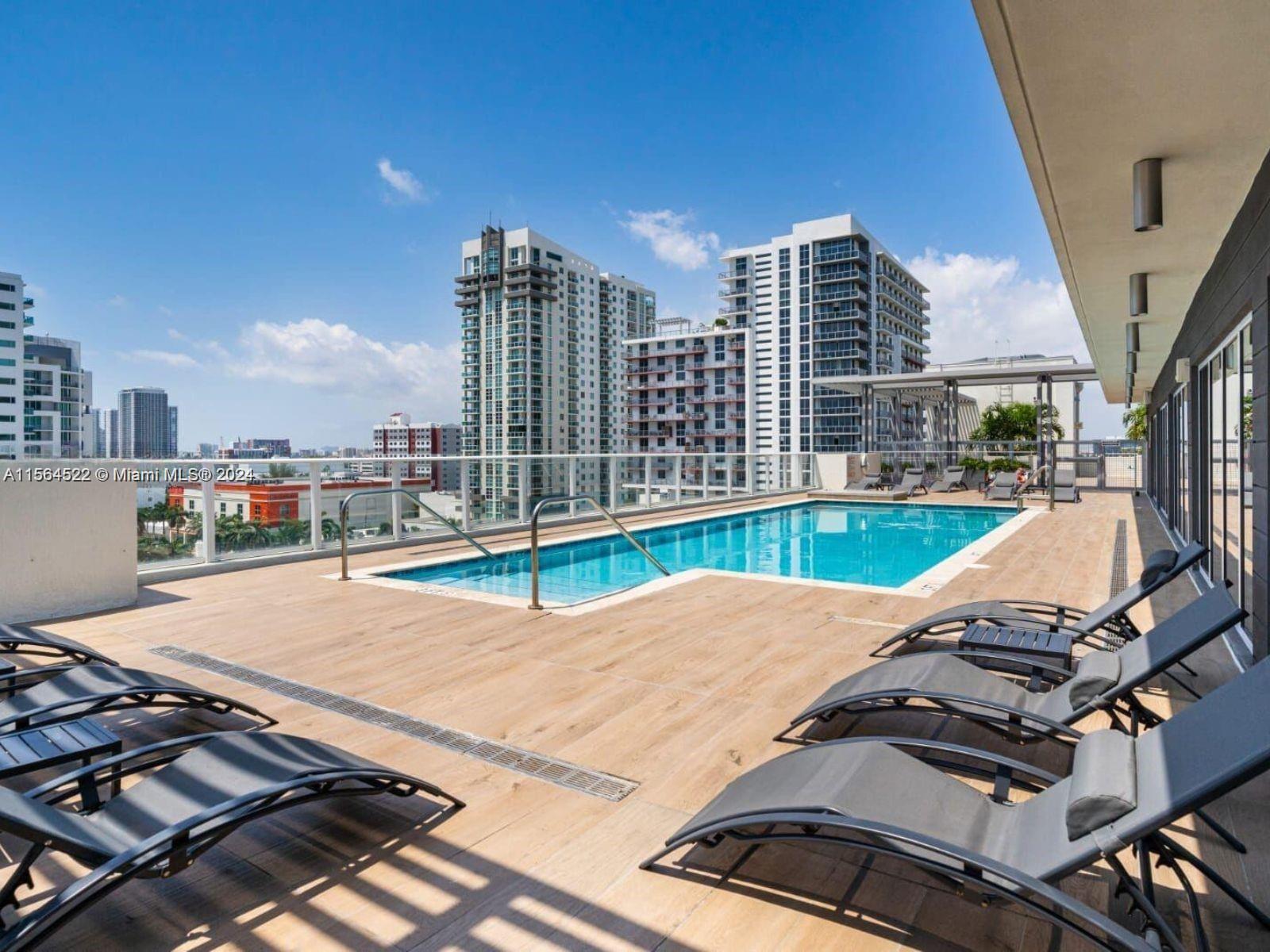 321 NE 26th St PH904, Miami, Florida 33137, 2 Bedrooms Bedrooms, ,2 BathroomsBathrooms,Residentiallease,For Rent,321 NE 26th St PH904,A11564522