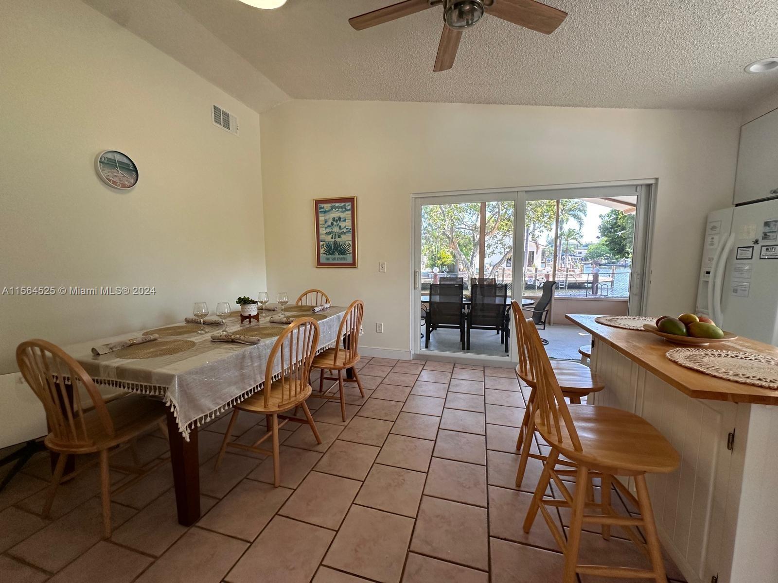 2650 Scott St, Hollywood, Florida 33020, 3 Bedrooms Bedrooms, ,2 BathroomsBathrooms,Residentiallease,For Rent,2650 Scott St,A11564525