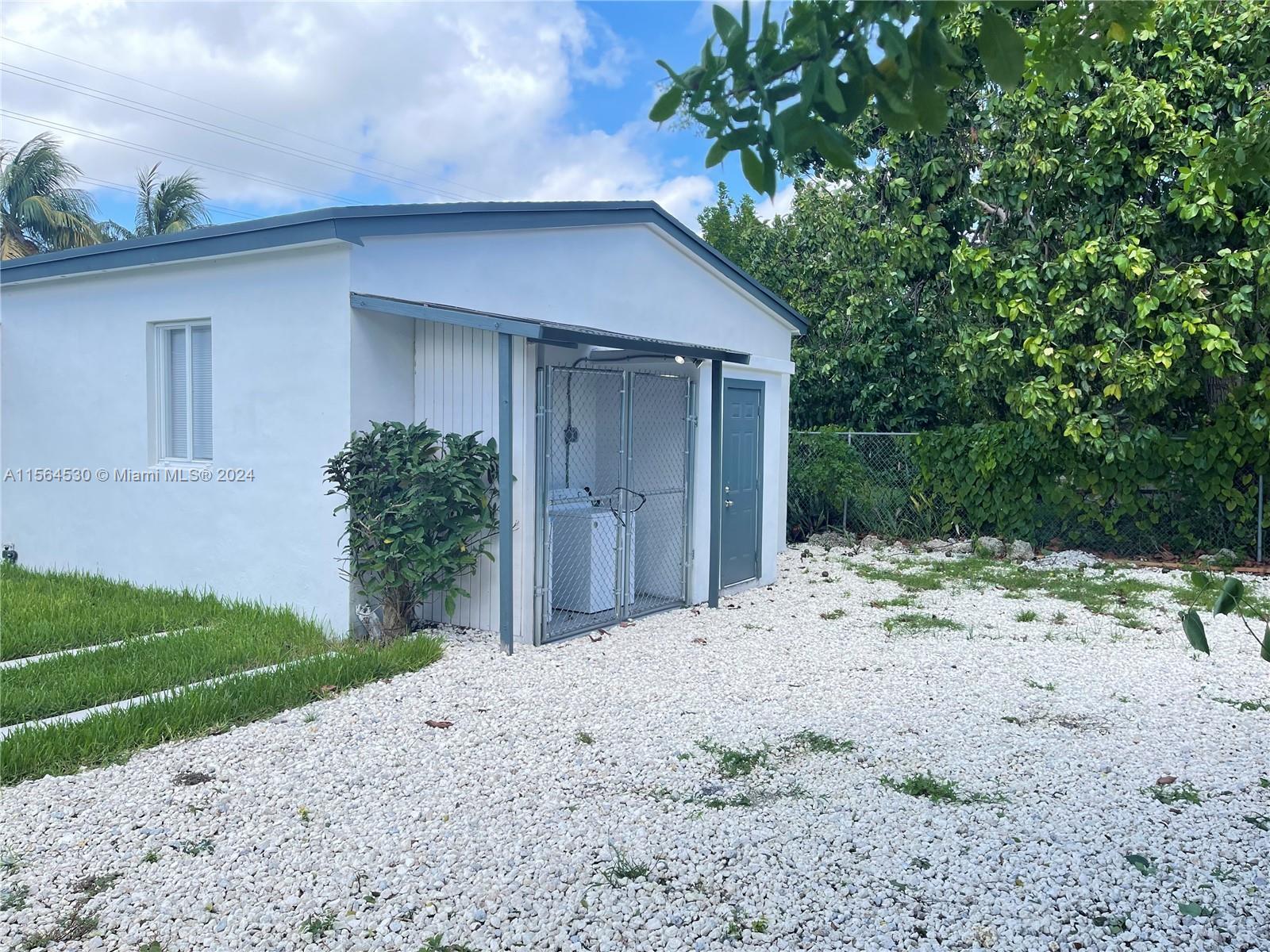 441 NW 95th St 1, Miami, Florida 33150, 2 Bedrooms Bedrooms, ,1 BathroomBathrooms,Residentiallease,For Rent,441 NW 95th St 1,A11564530