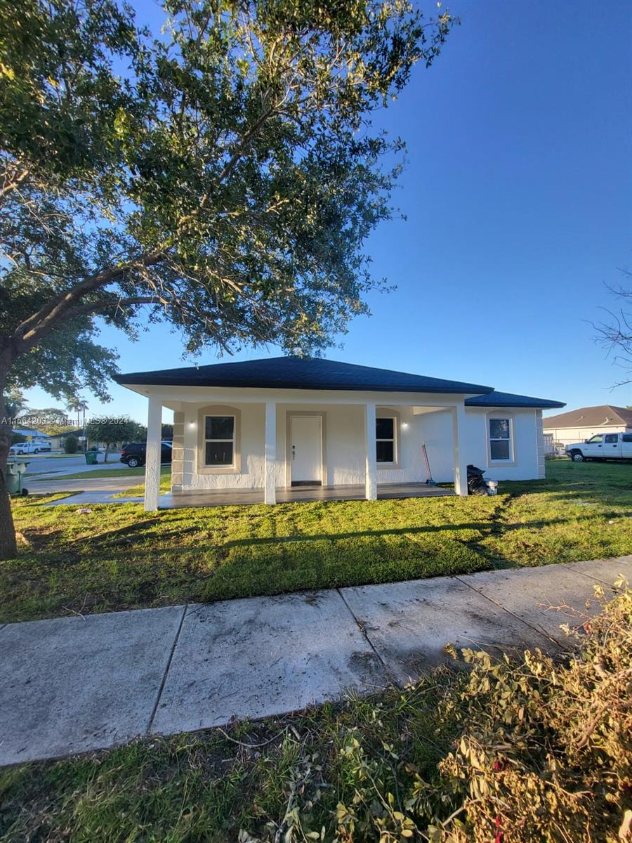 28606 SW 153rd Ct, Homestead, Florida 33033, 3 Bedrooms Bedrooms, ,2 BathroomsBathrooms,Residential,For Sale,28606 SW 153rd Ct,A11564203