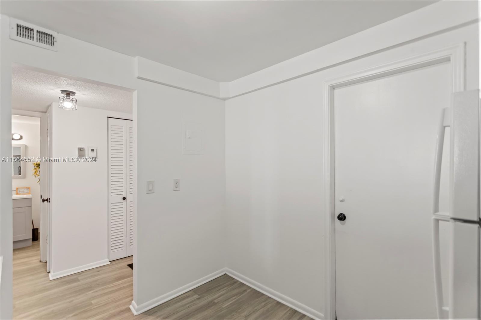 1817 S Ocean Dr 722, Hallandale Beach, Florida 33009, 1 Bedroom Bedrooms, ,1 BathroomBathrooms,Residential,For Sale,1817 S Ocean Dr 722,A11564552