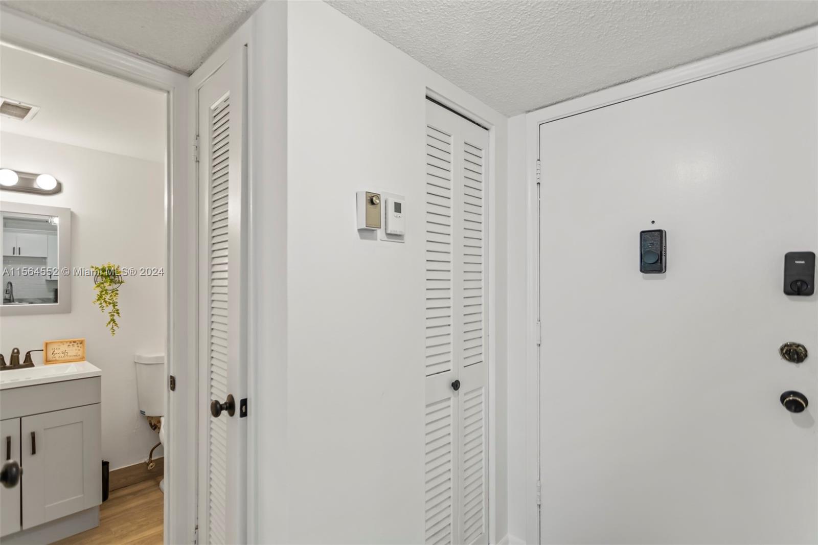1817 S Ocean Dr 722, Hallandale Beach, Florida 33009, 1 Bedroom Bedrooms, ,1 BathroomBathrooms,Residential,For Sale,1817 S Ocean Dr 722,A11564552
