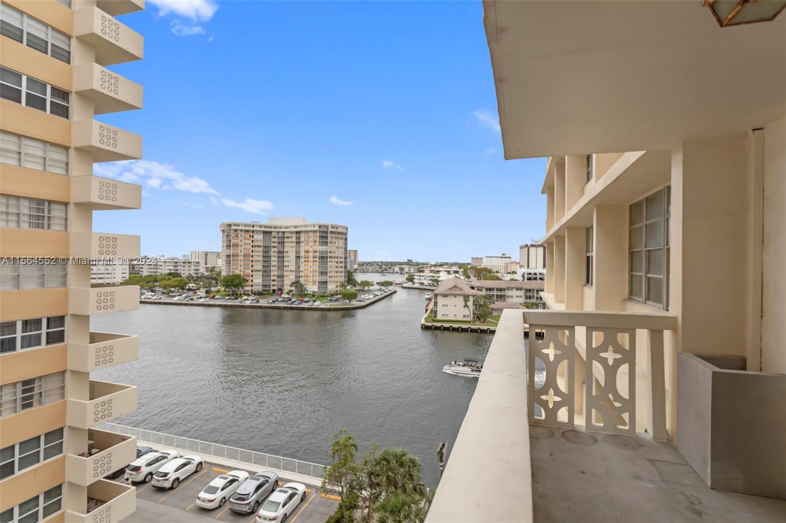 1817 S Ocean Dr 722, Hallandale Beach, Florida 33009, 1 Bedroom Bedrooms, ,1 BathroomBathrooms,Residential,For Sale,1817 S Ocean Dr 722,A11564552