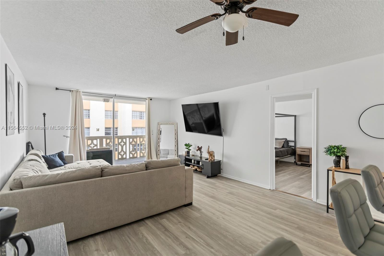 1817 S Ocean Dr 722, Hallandale Beach, Florida 33009, 1 Bedroom Bedrooms, ,1 BathroomBathrooms,Residential,For Sale,1817 S Ocean Dr 722,A11564552