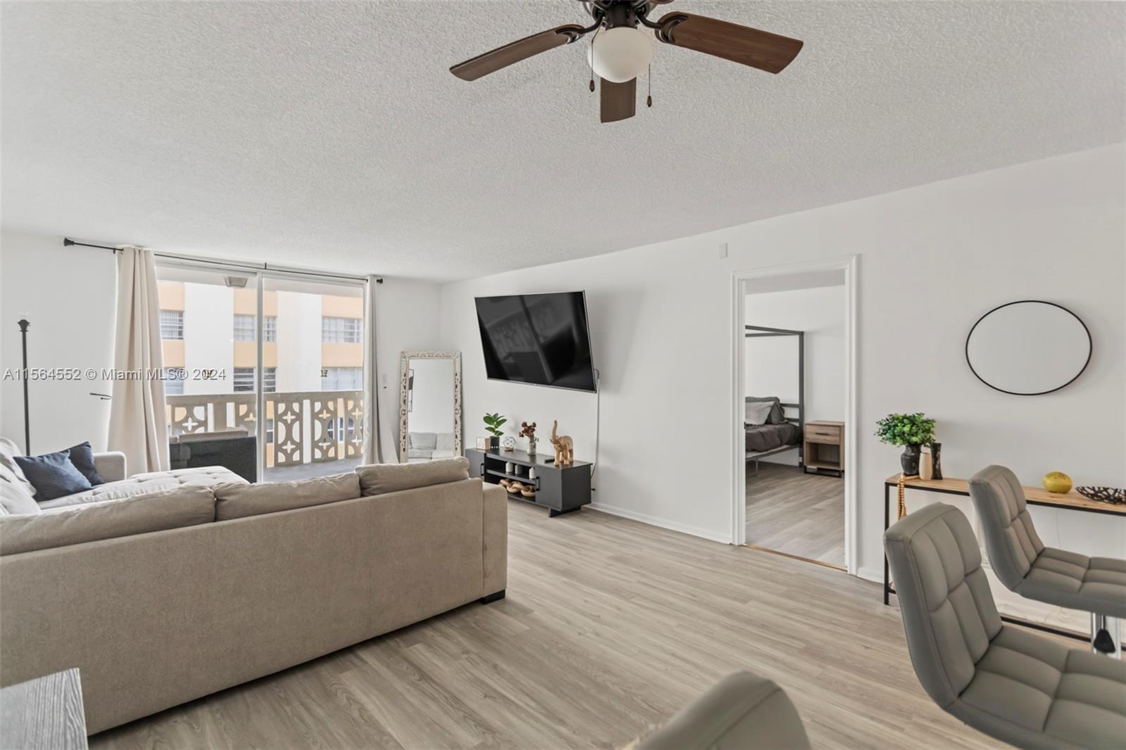 1817 S Ocean Dr 722, Hallandale Beach, Florida 33009, 1 Bedroom Bedrooms, ,1 BathroomBathrooms,Residential,For Sale,1817 S Ocean Dr 722,A11564552