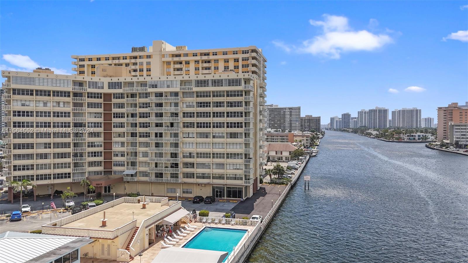 1817 S Ocean Dr 722, Hallandale Beach, Florida 33009, 1 Bedroom Bedrooms, ,1 BathroomBathrooms,Residential,For Sale,1817 S Ocean Dr 722,A11564552