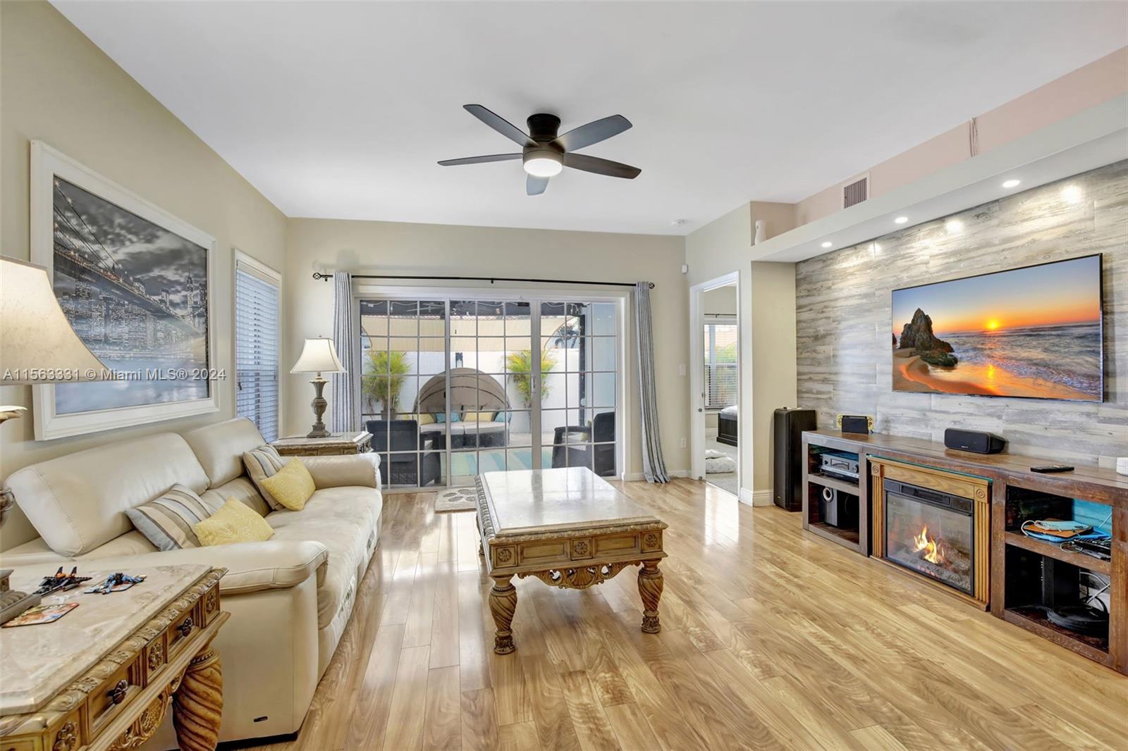 641 SW 158th Way, Pembroke Pines, Florida 33027, 3 Bedrooms Bedrooms, ,2 BathroomsBathrooms,Residential,For Sale,641 SW 158th Way,A11563331