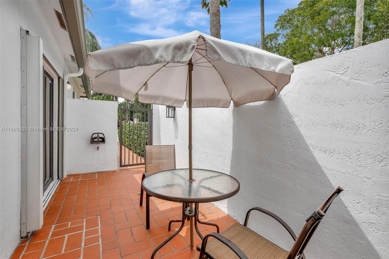 641 SW 158th Way, Pembroke Pines, Florida 33027, 3 Bedrooms Bedrooms, ,2 BathroomsBathrooms,Residential,For Sale,641 SW 158th Way,A11563331