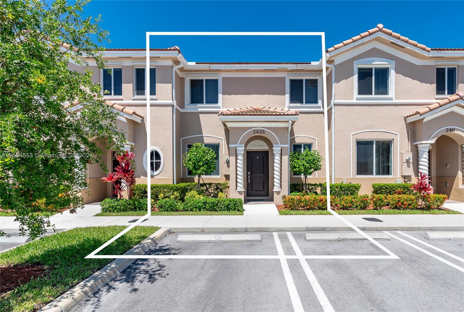 2405 SE 10th St 2405, Homestead, Florida 33035, 3 Bedrooms Bedrooms, ,2 BathroomsBathrooms,Residential,For Sale,2405 SE 10th St 2405,A11564553