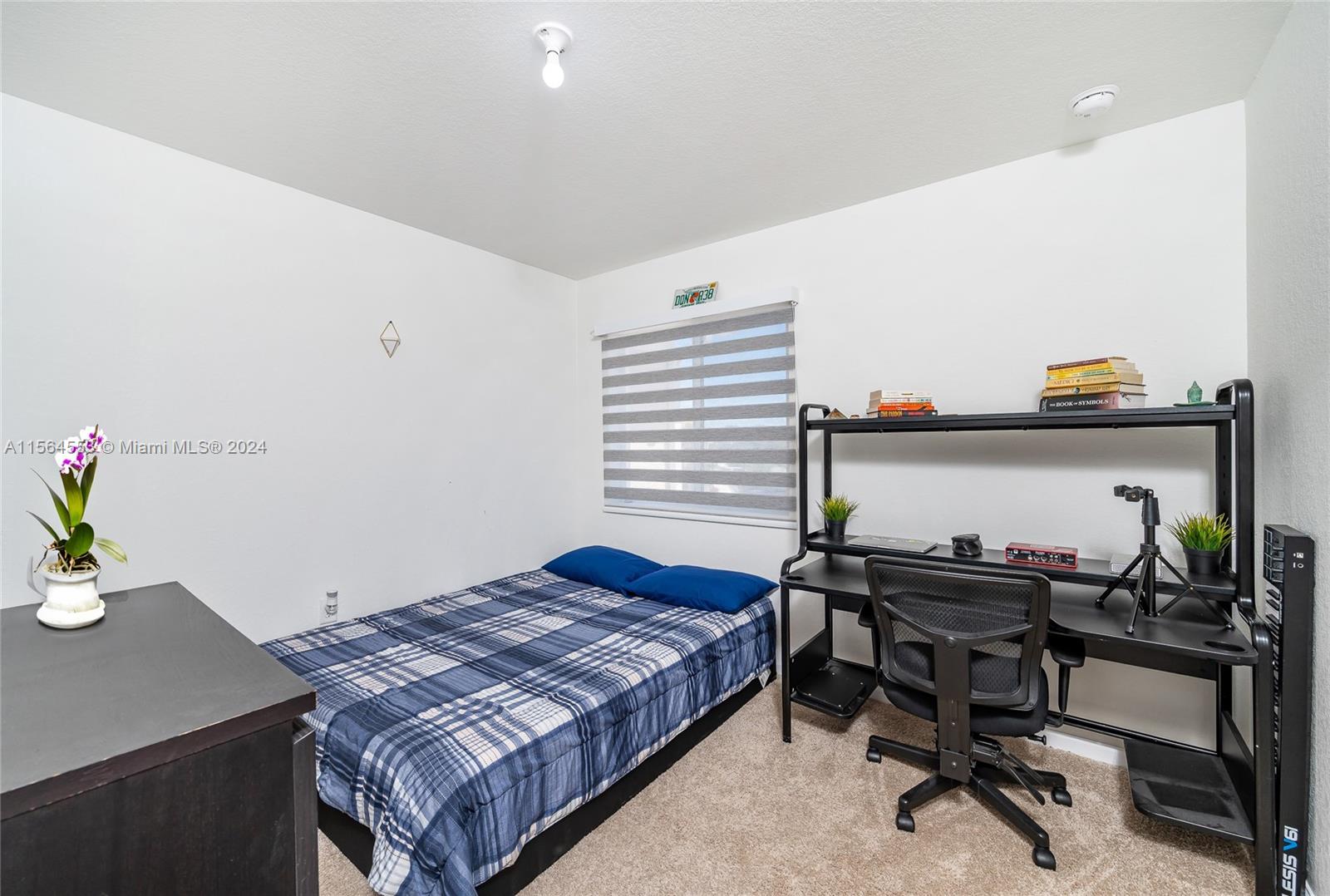 2405 SE 10th St 2405, Homestead, Florida 33035, 3 Bedrooms Bedrooms, ,2 BathroomsBathrooms,Residential,For Sale,2405 SE 10th St 2405,A11564553