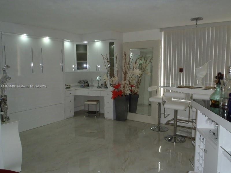 2899 Collins Ave 1516, Miami Beach, Florida 33140, ,1 BathroomBathrooms,Residentiallease,For Rent,2899 Collins Ave 1516,A11564496