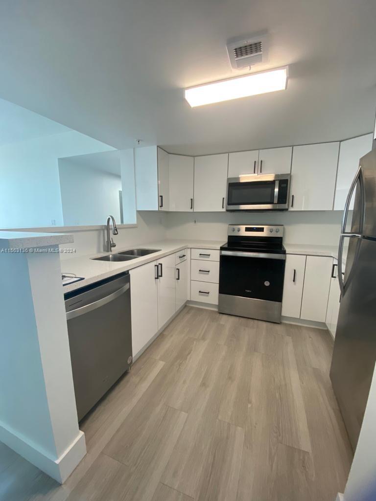 3000 Coral Way 1510, Miami, Florida 33145, 2 Bedrooms Bedrooms, ,2 BathroomsBathrooms,Residentiallease,For Rent,3000 Coral Way 1510,A11563136