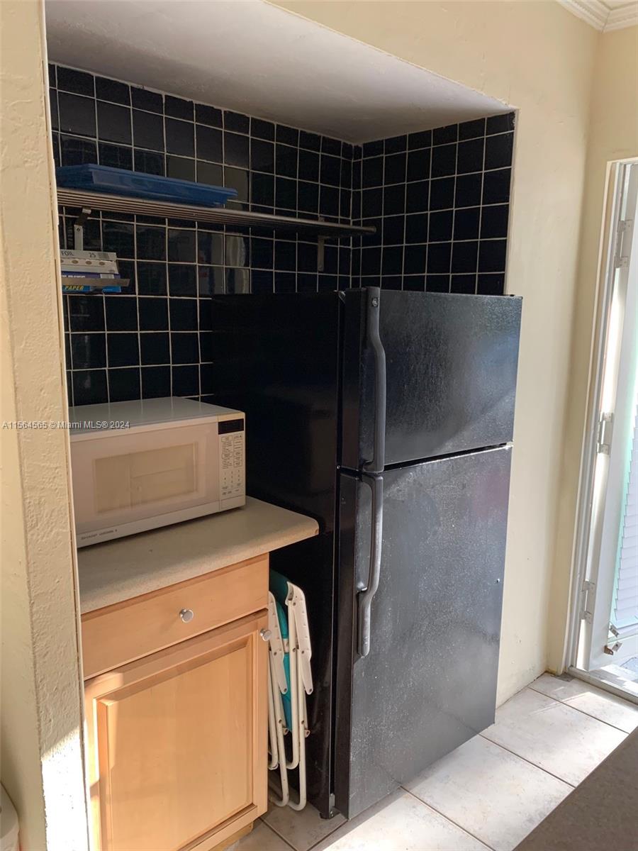 334 Washington Ave 3, Miami Beach, Florida 33139, ,1 BathroomBathrooms,Residentiallease,For Rent,334 Washington Ave 3,A11564565