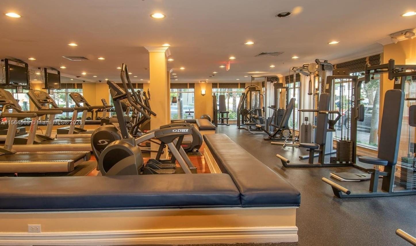 1919 Van Buren St 512A, Hollywood, Florida 33020, 1 Bedroom Bedrooms, ,1 BathroomBathrooms,Residentiallease,For Rent,1919 Van Buren St 512A,A11564569