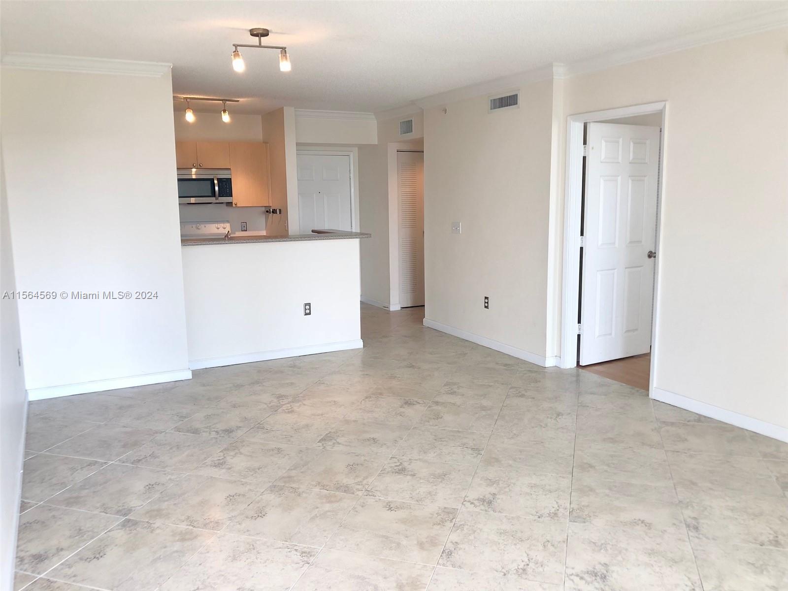 1919 Van Buren St 512A, Hollywood, Florida 33020, 1 Bedroom Bedrooms, ,1 BathroomBathrooms,Residentiallease,For Rent,1919 Van Buren St 512A,A11564569