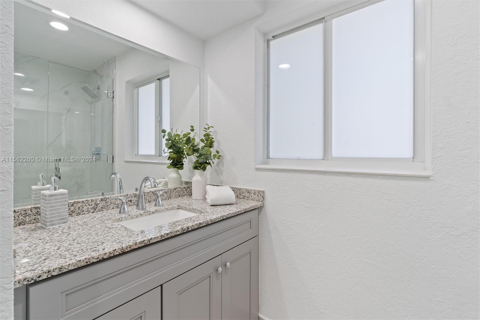 5881 NE 21st Drive, Fort Lauderdale, Florida 33308, 3 Bedrooms Bedrooms, ,3 BathroomsBathrooms,Residential,For Sale,5881 NE 21st Drive,A11562260