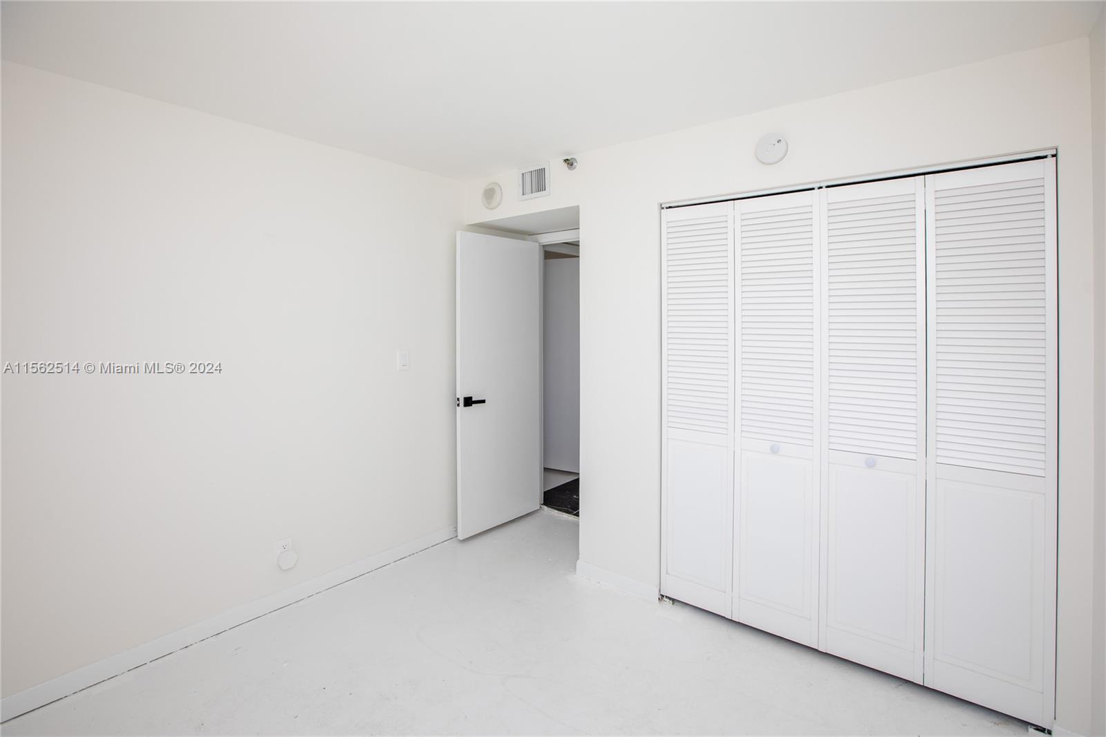 2555 Collins Ave 2411, Miami Beach, Florida 33140, 2 Bedrooms Bedrooms, ,2 BathroomsBathrooms,Residential,For Sale,2555 Collins Ave 2411,A11562514