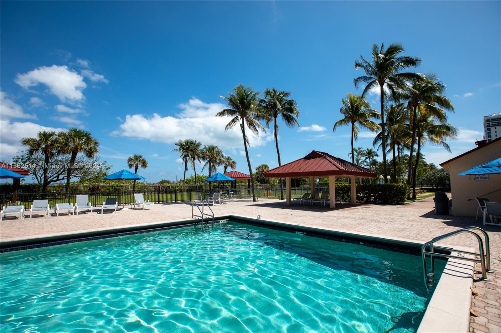 2555 Collins Ave 2411, Miami Beach, Florida 33140, 2 Bedrooms Bedrooms, ,2 BathroomsBathrooms,Residential,For Sale,2555 Collins Ave 2411,A11562514