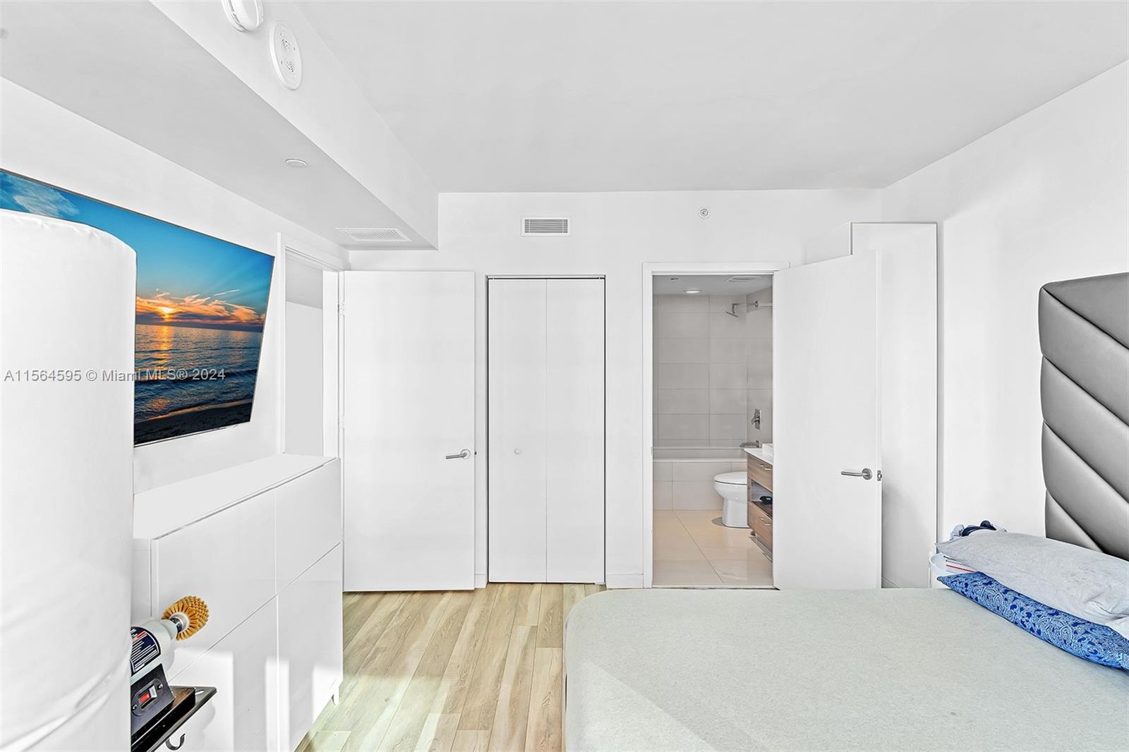 1300 S Miami Ave 3709, Miami, Florida 33130, 2 Bedrooms Bedrooms, ,2 BathroomsBathrooms,Residential,For Sale,1300 S Miami Ave 3709,A11564595