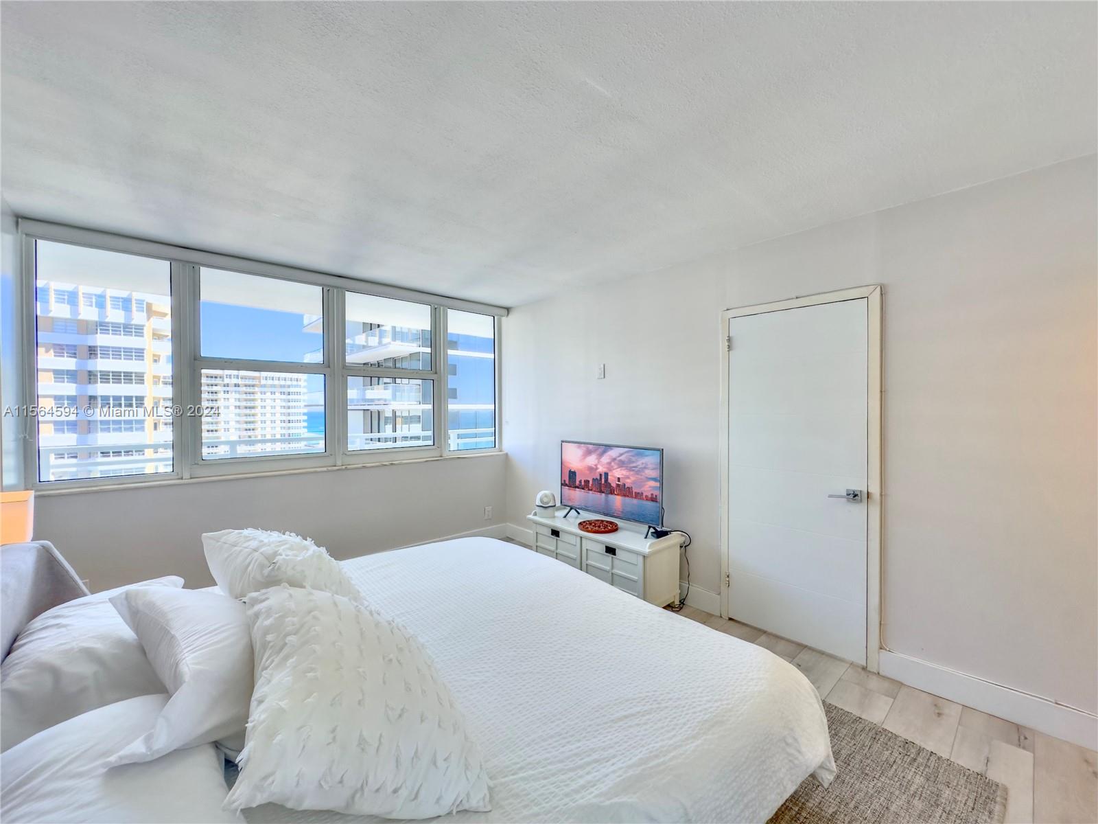 2030 S Ocean Dr 1922, Hallandale Beach, Florida 33009, 2 Bedrooms Bedrooms, ,2 BathroomsBathrooms,Residentiallease,For Rent,2030 S Ocean Dr 1922,A11564594