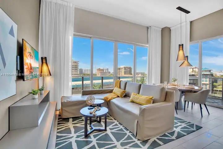 4010 S Ocean Dr R308, Hollywood, Florida 33019, 3 Bedrooms Bedrooms, ,2 BathroomsBathrooms,Residentiallease,For Rent,4010 S Ocean Dr R308,A11564619