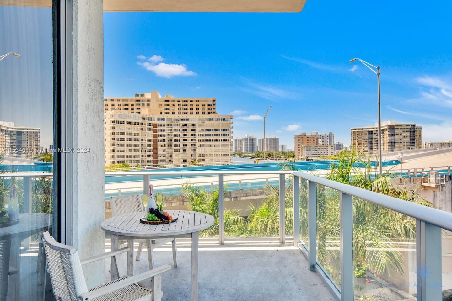 4010 S Ocean Dr R308, Hollywood, Florida 33019, 3 Bedrooms Bedrooms, ,2 BathroomsBathrooms,Residentiallease,For Rent,4010 S Ocean Dr R308,A11564619