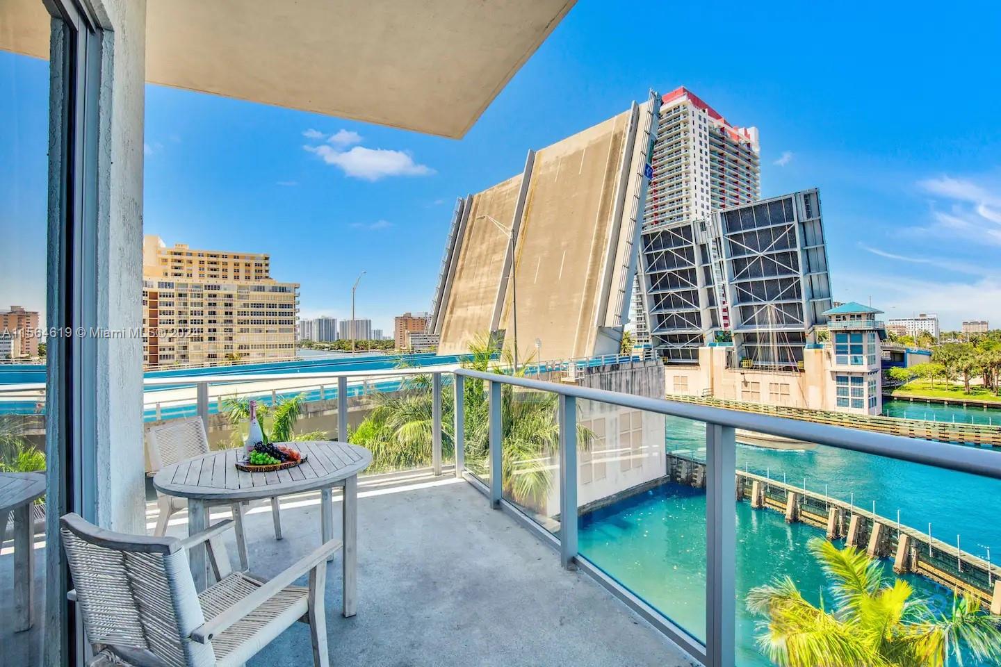 4010 S Ocean Dr R308, Hollywood, Florida 33019, 3 Bedrooms Bedrooms, ,2 BathroomsBathrooms,Residentiallease,For Rent,4010 S Ocean Dr R308,A11564619