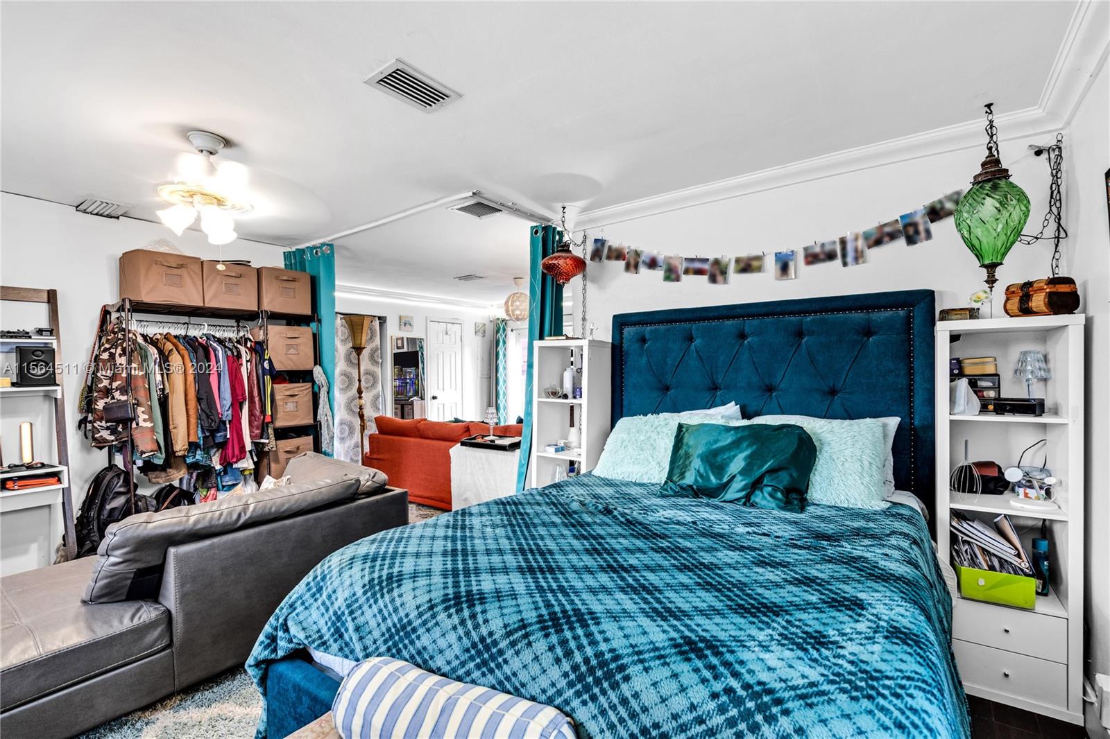 2100 NE 170th St, North Miami Beach, Florida 33162, 2 Bedrooms Bedrooms, ,2 BathroomsBathrooms,Residential,For Sale,2100 NE 170th St,A11564511