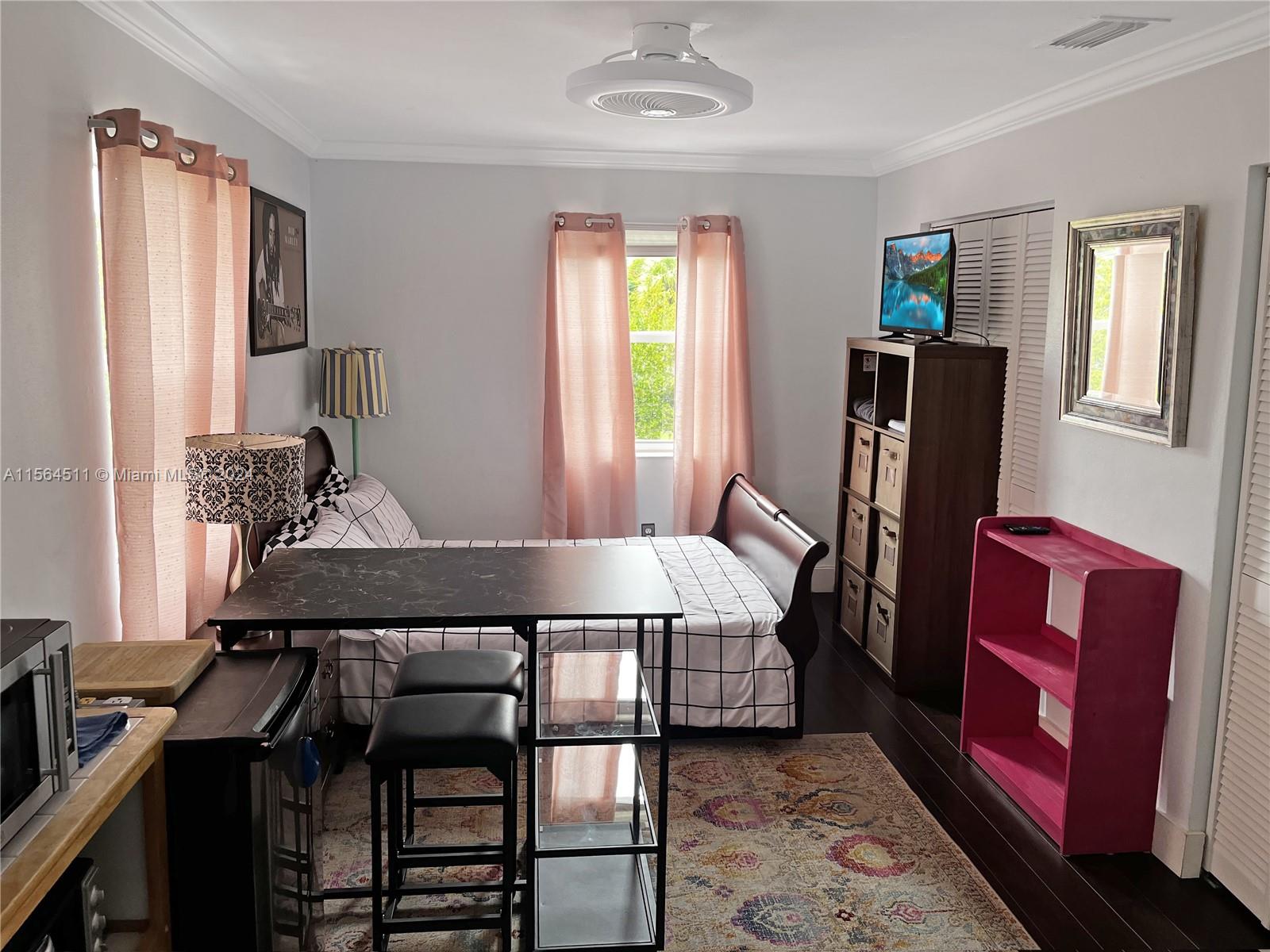 2100 NE 170th St, North Miami Beach, Florida 33162, 2 Bedrooms Bedrooms, ,2 BathroomsBathrooms,Residential,For Sale,2100 NE 170th St,A11564511