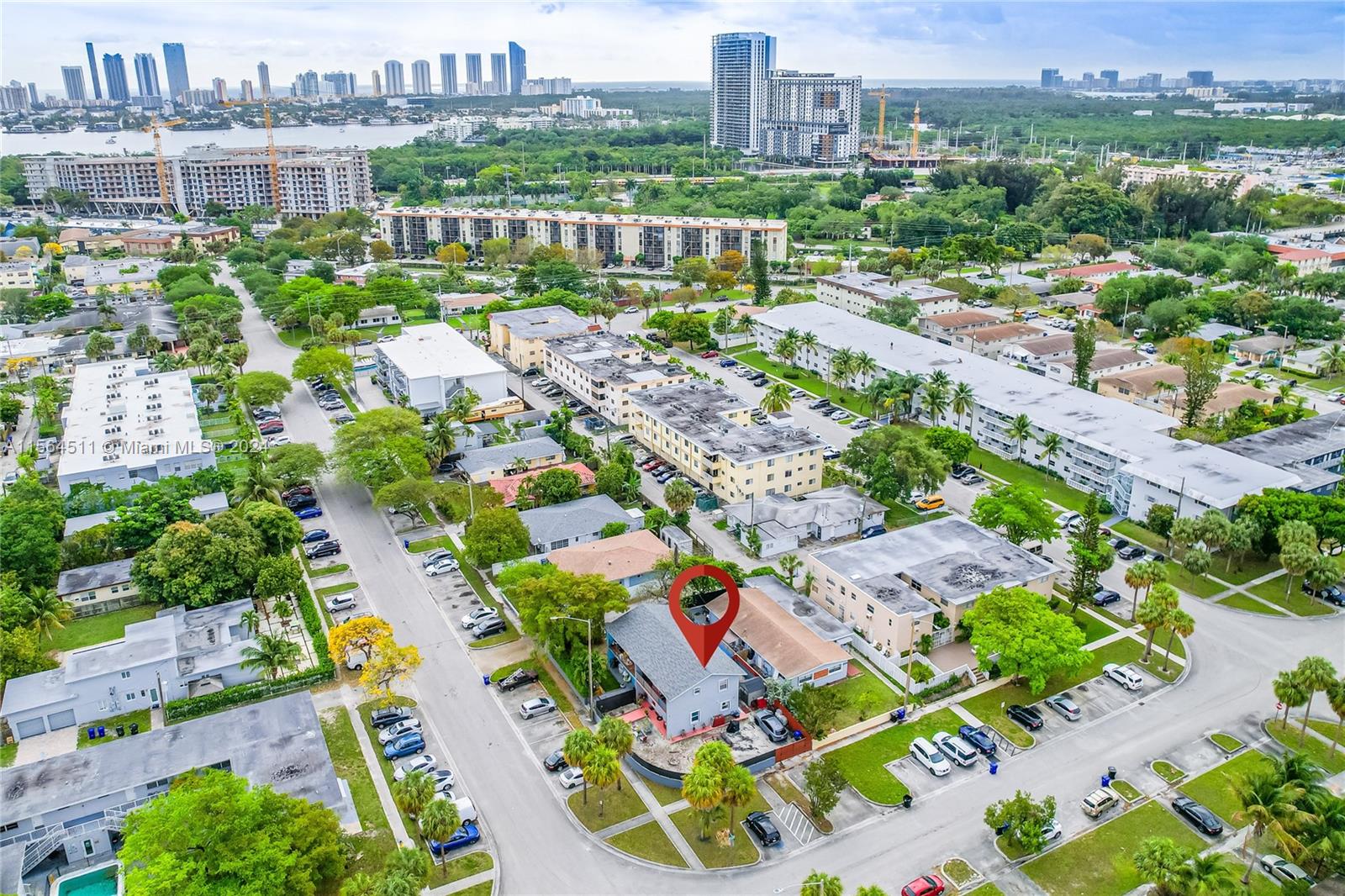 2100 NE 170th St, North Miami Beach, Florida 33162, 2 Bedrooms Bedrooms, ,2 BathroomsBathrooms,Residential,For Sale,2100 NE 170th St,A11564511