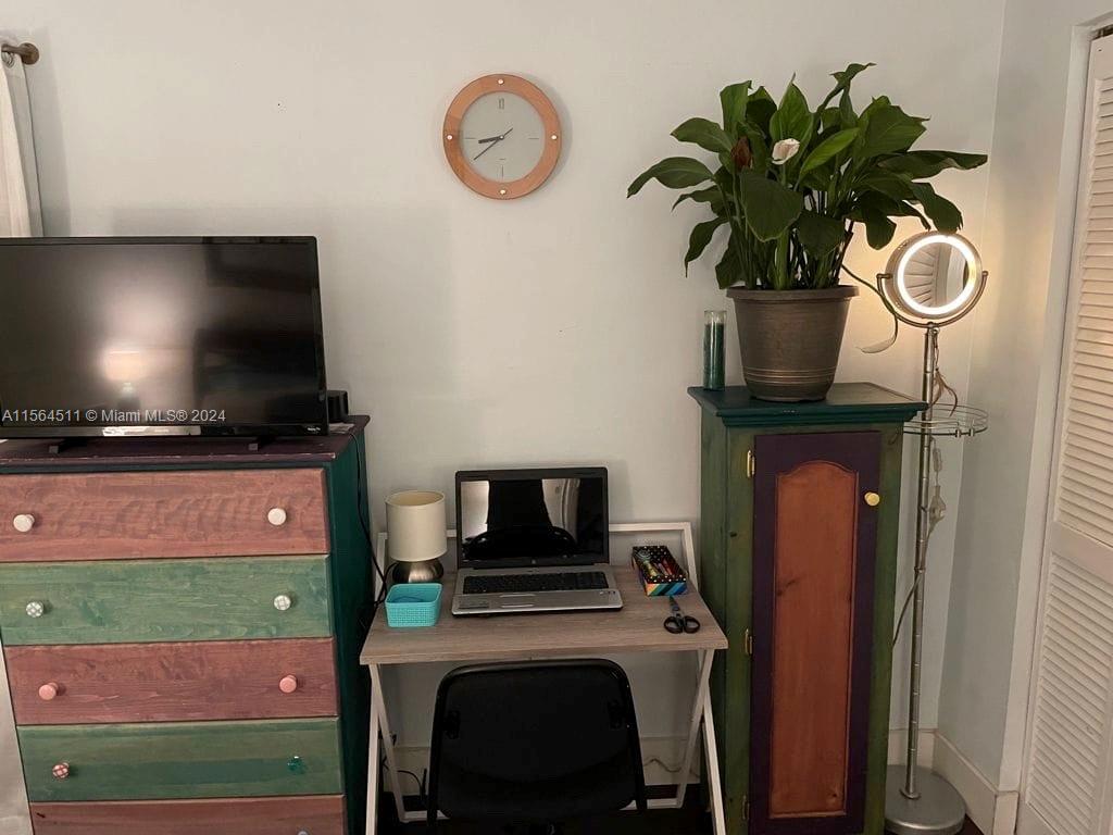 2100 NE 170th St, North Miami Beach, Florida 33162, 2 Bedrooms Bedrooms, ,2 BathroomsBathrooms,Residential,For Sale,2100 NE 170th St,A11564511