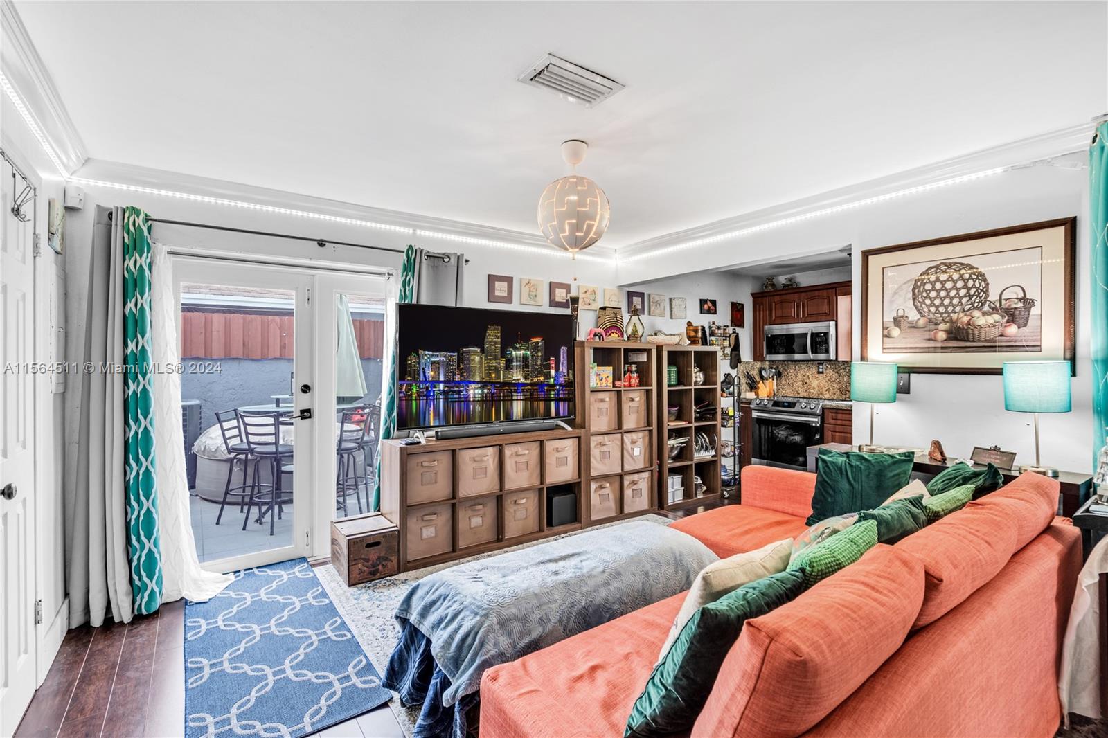 2100 NE 170th St, North Miami Beach, Florida 33162, 2 Bedrooms Bedrooms, ,2 BathroomsBathrooms,Residential,For Sale,2100 NE 170th St,A11564511