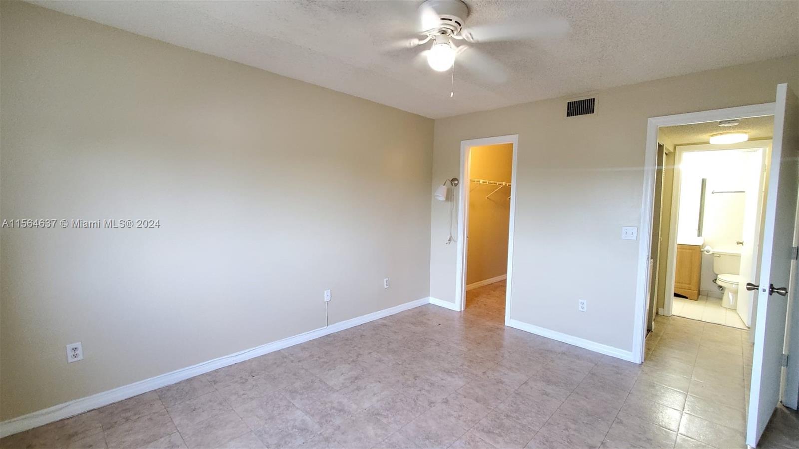 3610 N 56th Ave 215, Hollywood, Florida 33021, 1 Bedroom Bedrooms, ,1 BathroomBathrooms,Residentiallease,For Rent,3610 N 56th Ave 215,A11564637