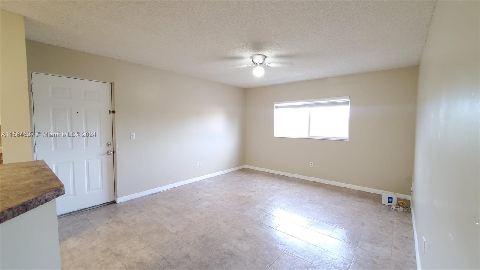 3610 N 56th Ave 215, Hollywood, Florida 33021, 1 Bedroom Bedrooms, ,1 BathroomBathrooms,Residentiallease,For Rent,3610 N 56th Ave 215,A11564637