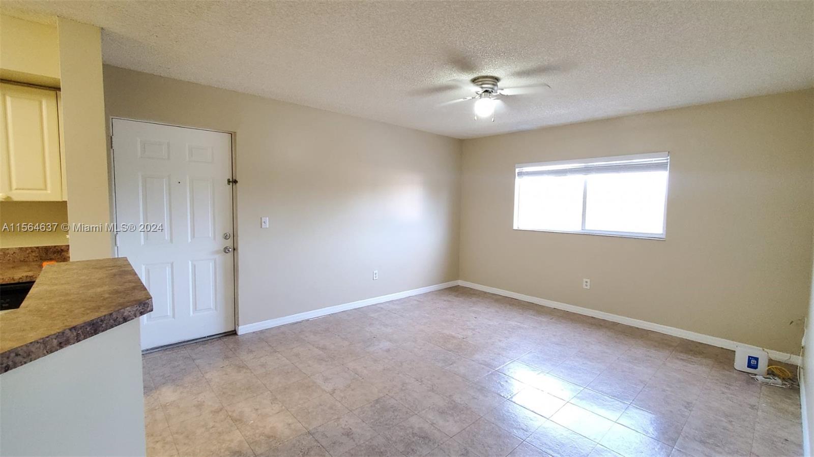 3610 N 56th Ave 215, Hollywood, Florida 33021, 1 Bedroom Bedrooms, ,1 BathroomBathrooms,Residentiallease,For Rent,3610 N 56th Ave 215,A11564637