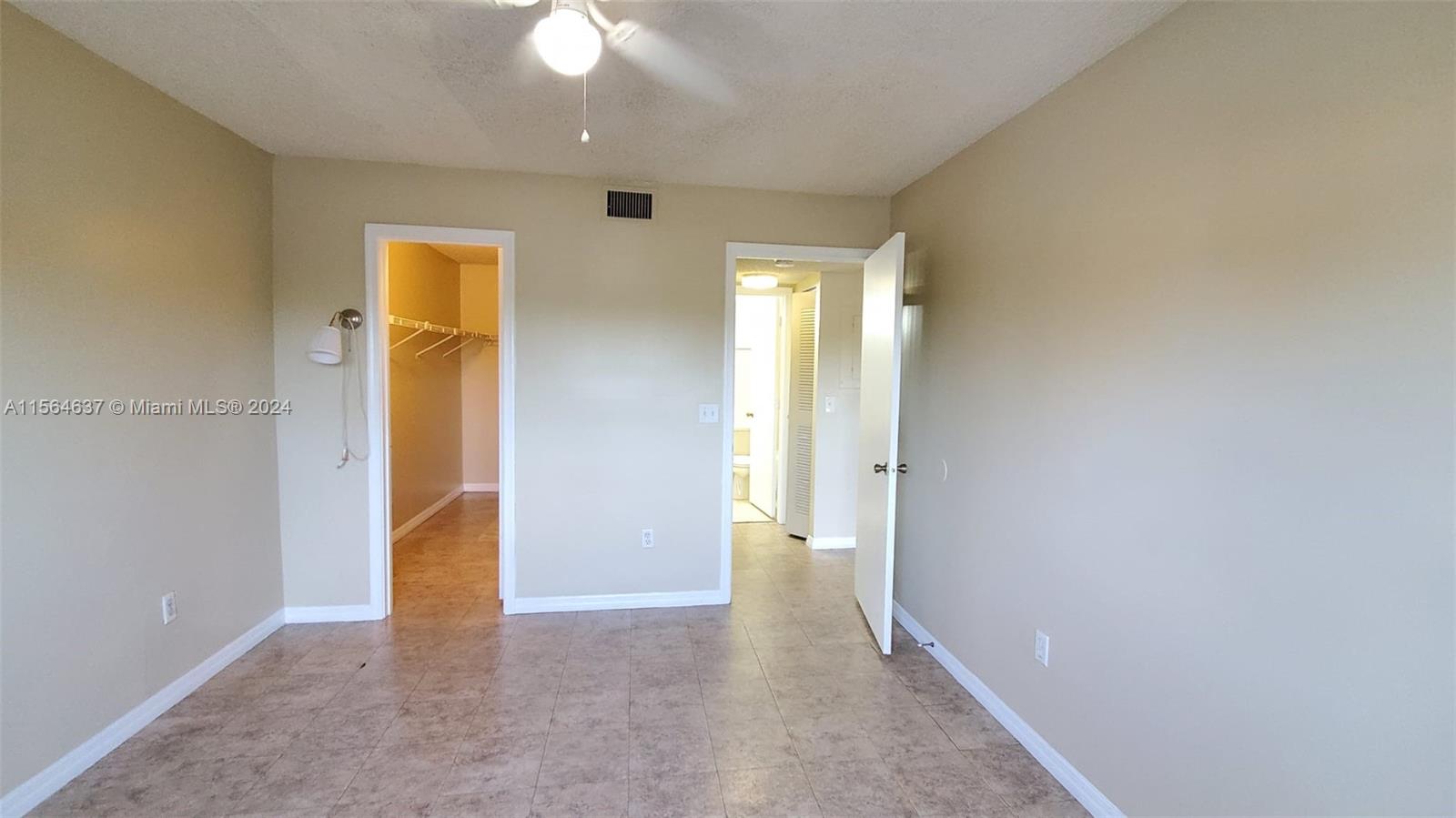 3610 N 56th Ave 215, Hollywood, Florida 33021, 1 Bedroom Bedrooms, ,1 BathroomBathrooms,Residentiallease,For Rent,3610 N 56th Ave 215,A11564637