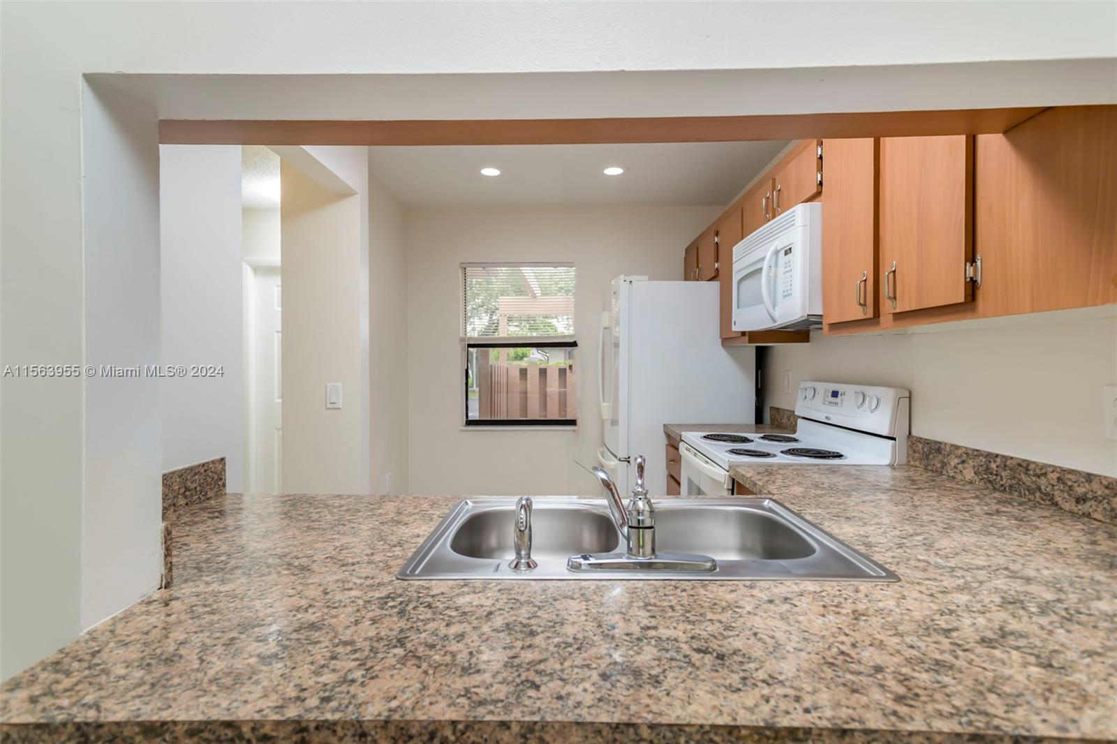 10935 NW 29th Ct, Sunrise, Florida 33322, 3 Bedrooms Bedrooms, ,2 BathroomsBathrooms,Residential,For Sale,10935 NW 29th Ct,A11563955