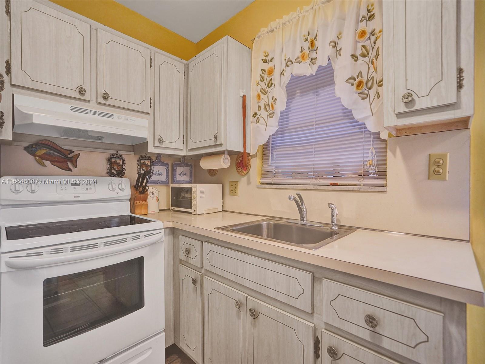 1330 NW 43rd Ave 308, Lauderhill, Florida 33313, 2 Bedrooms Bedrooms, ,2 BathroomsBathrooms,Residential,For Sale,1330 NW 43rd Ave 308,A11564608