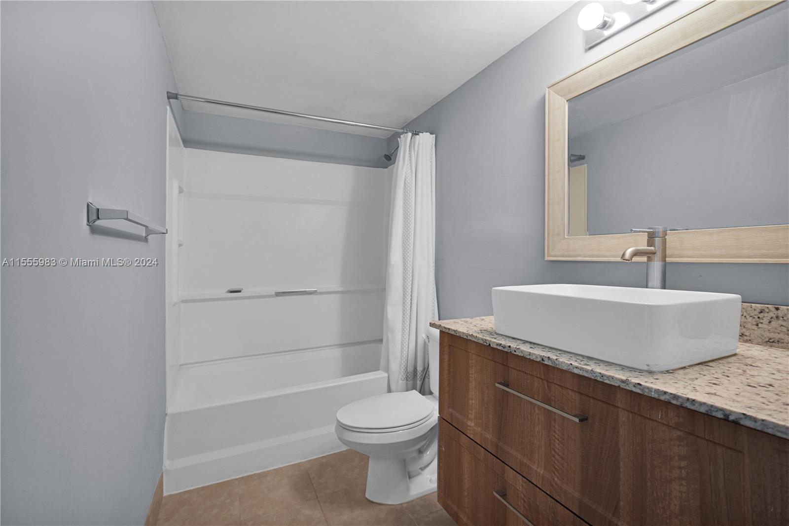 6065 NW 186th St 103, Hialeah, Florida 33015, 2 Bedrooms Bedrooms, ,2 BathroomsBathrooms,Residential,For Sale,6065 NW 186th St 103,A11555983