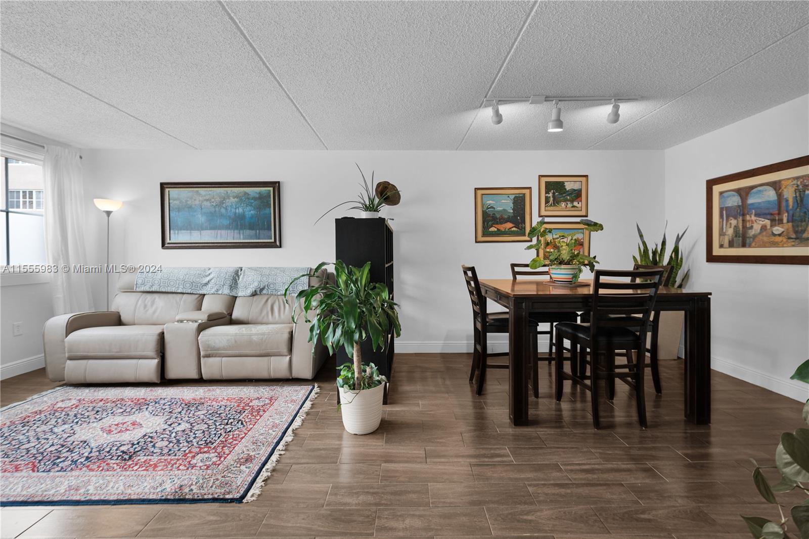 6065 NW 186th St 103, Hialeah, Florida 33015, 2 Bedrooms Bedrooms, ,2 BathroomsBathrooms,Residential,For Sale,6065 NW 186th St 103,A11555983