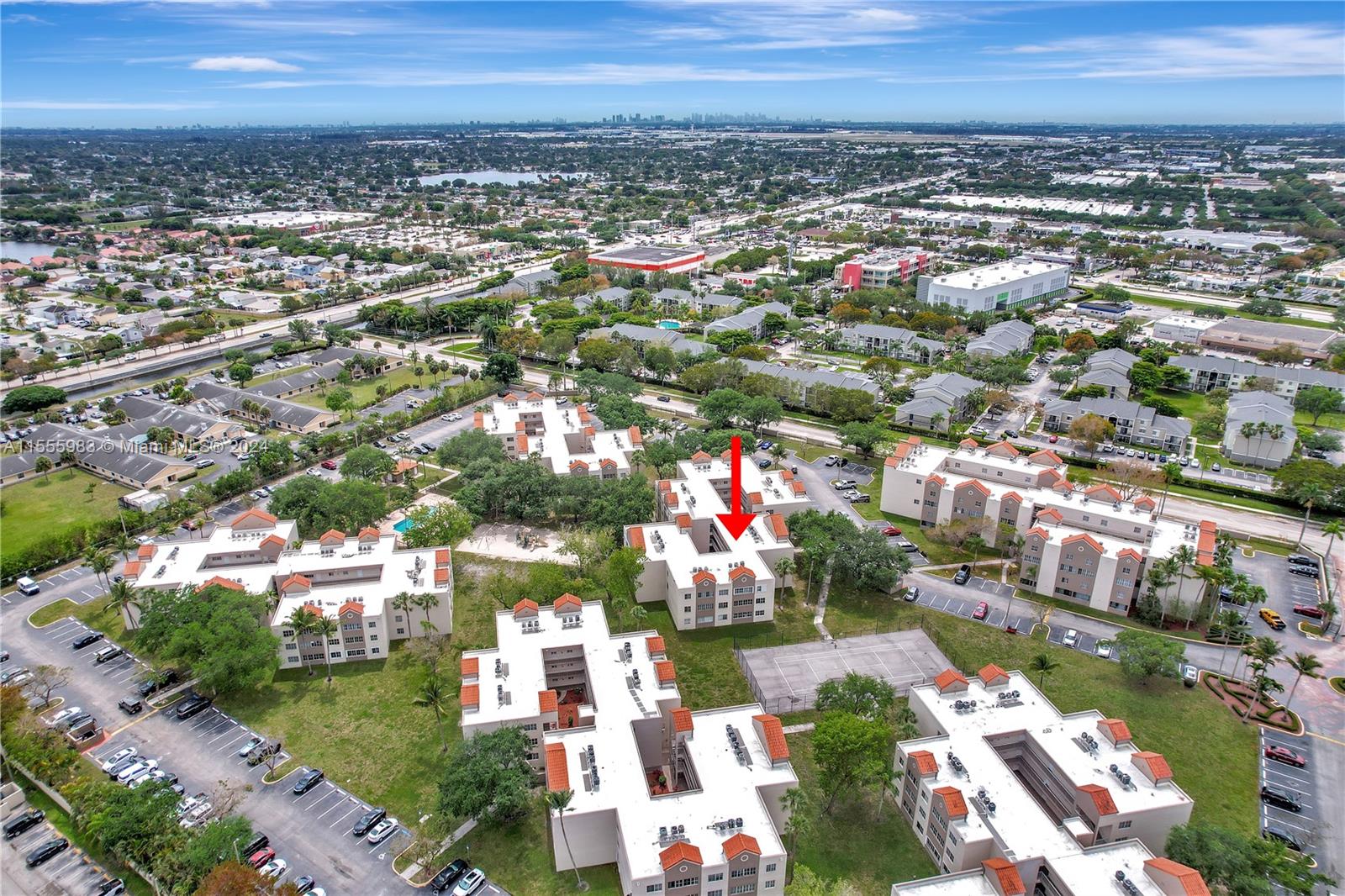 6065 NW 186th St 103, Hialeah, Florida 33015, 2 Bedrooms Bedrooms, ,2 BathroomsBathrooms,Residential,For Sale,6065 NW 186th St 103,A11555983