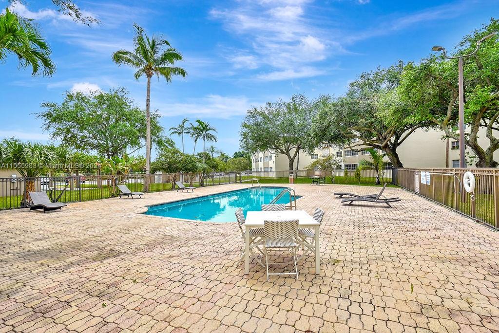 6065 NW 186th St 103, Hialeah, Florida 33015, 2 Bedrooms Bedrooms, ,2 BathroomsBathrooms,Residential,For Sale,6065 NW 186th St 103,A11555983