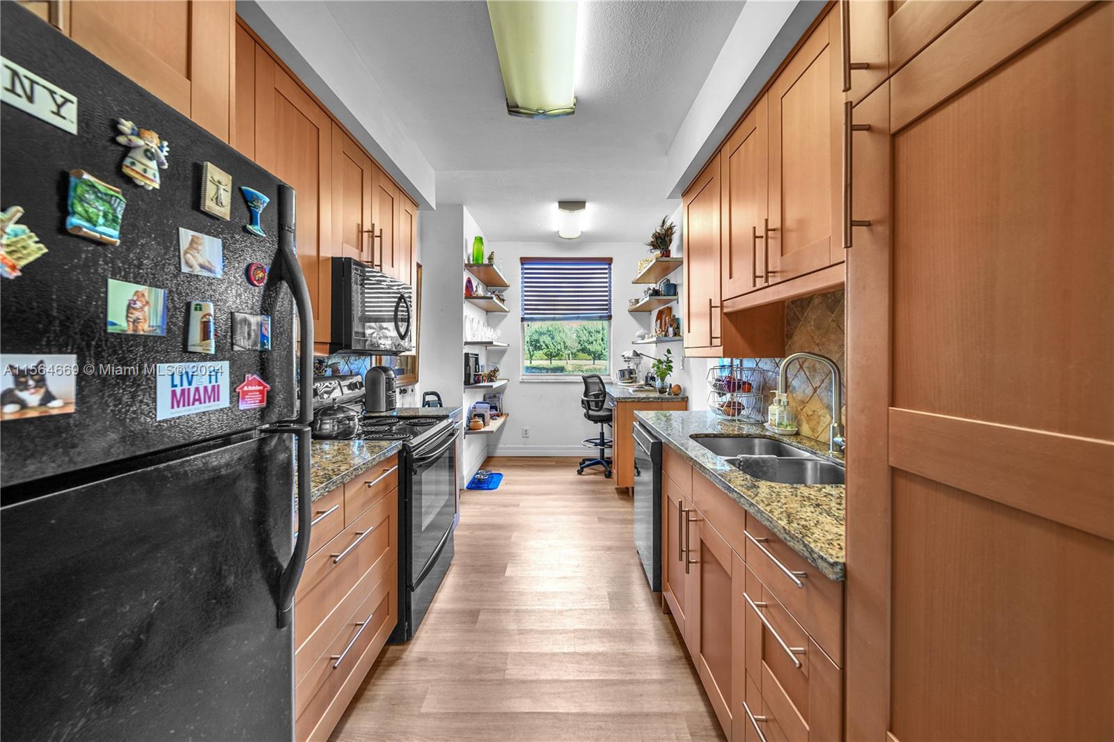 4350 Hillcrest Dr 120, Hollywood, Florida 33021, 2 Bedrooms Bedrooms, ,2 BathroomsBathrooms,Residential,For Sale,4350 Hillcrest Dr 120,A11564669