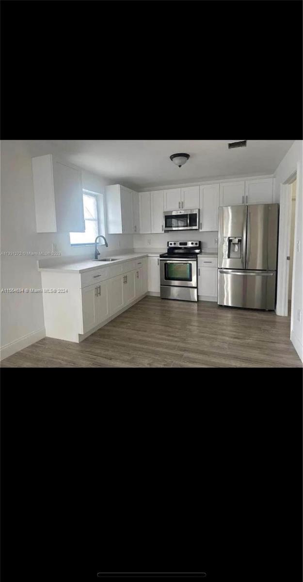 1422 NW 8th Ave, Florida City, Florida 33034, 4 Bedrooms Bedrooms, ,2 BathroomsBathrooms,Residential,For Sale,1422 NW 8th Ave,A11564694