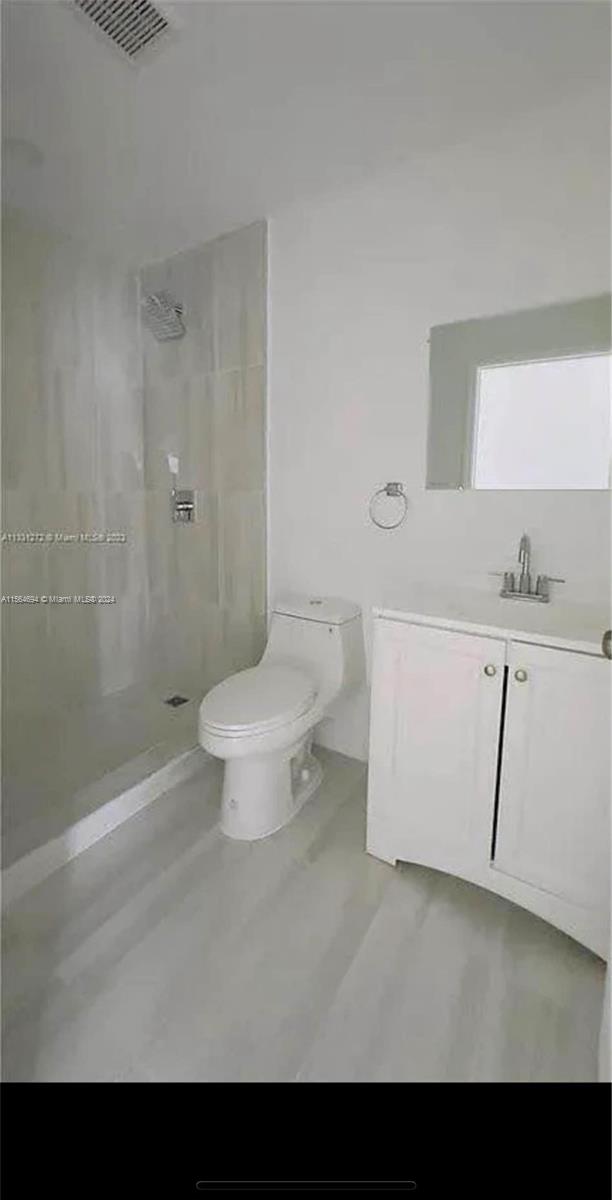 1422 NW 8th Ave, Florida City, Florida 33034, 4 Bedrooms Bedrooms, ,2 BathroomsBathrooms,Residential,For Sale,1422 NW 8th Ave,A11564694