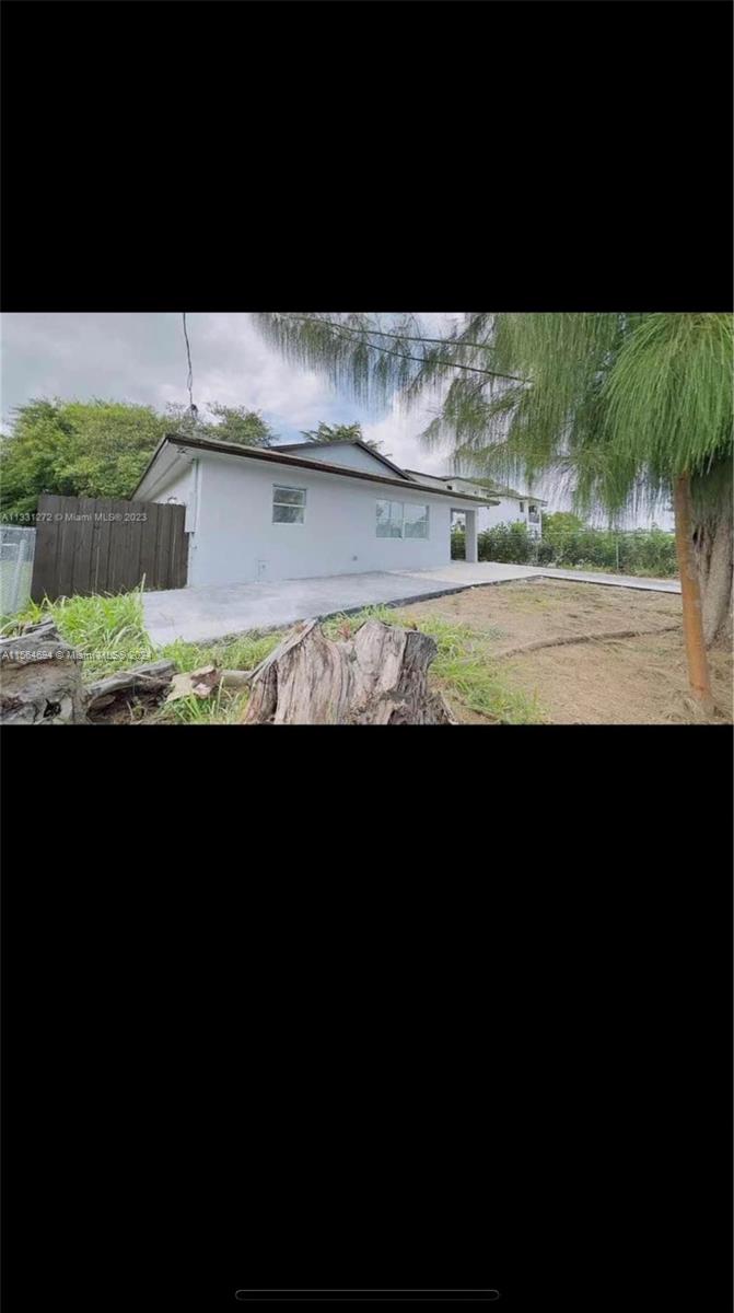 1422 NW 8th Ave, Florida City, Florida 33034, 4 Bedrooms Bedrooms, ,2 BathroomsBathrooms,Residential,For Sale,1422 NW 8th Ave,A11564694