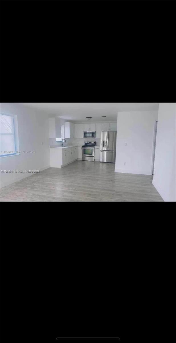 1422 NW 8th Ave, Florida City, Florida 33034, 4 Bedrooms Bedrooms, ,2 BathroomsBathrooms,Residential,For Sale,1422 NW 8th Ave,A11564694