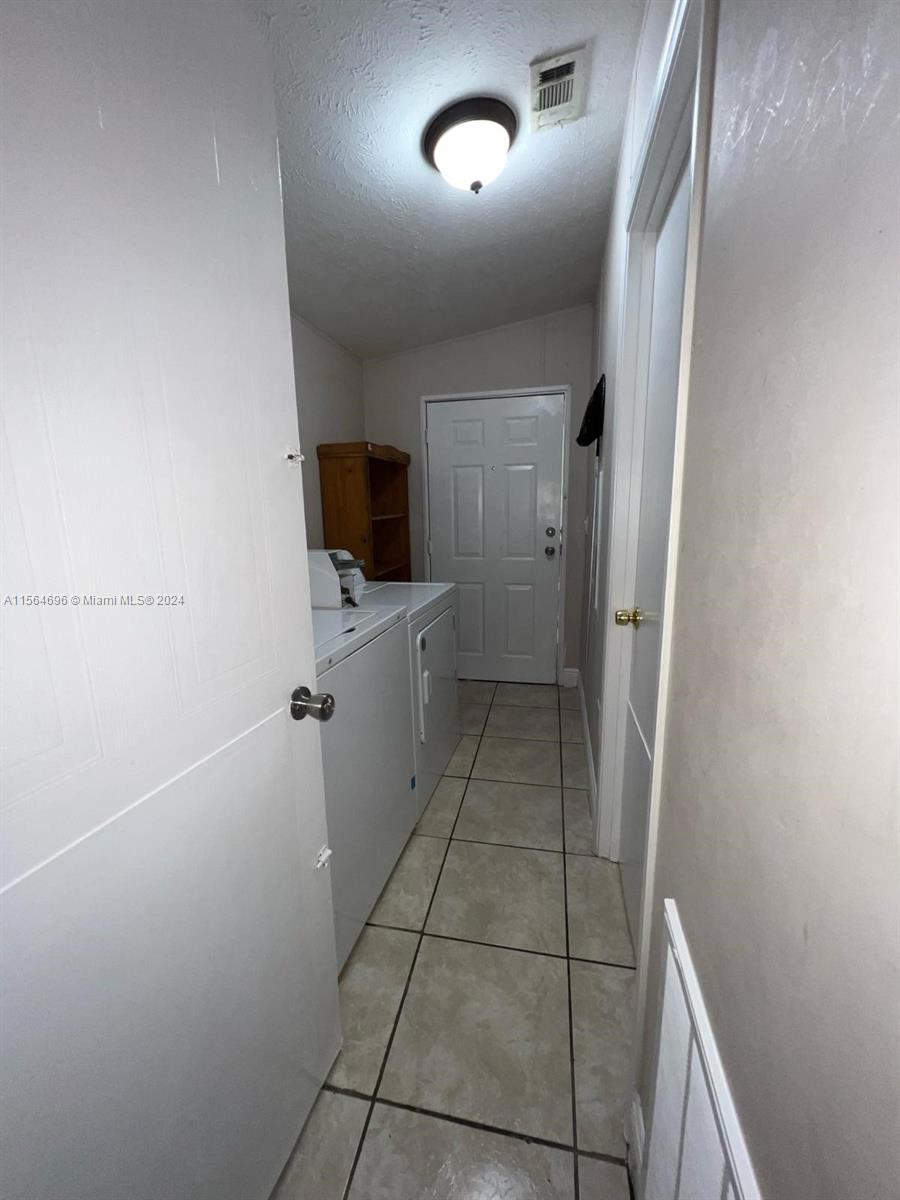 Homestead, Florida 33033, 3 Bedrooms Bedrooms, ,2 BathroomsBathrooms,Residential,For Sale,A11564696