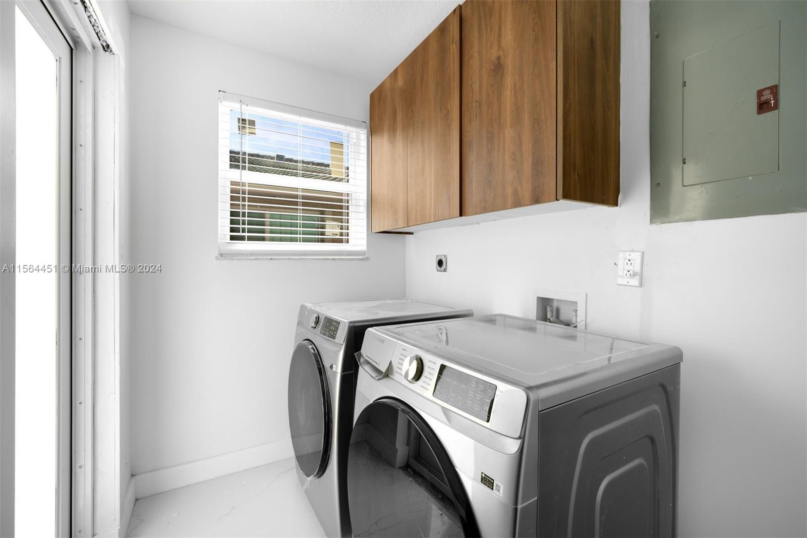 2356 SW 24th St, Miami, Florida 33145, 3 Bedrooms Bedrooms, ,2 BathroomsBathrooms,Residential,For Sale,2356 SW 24th St,A11564451
